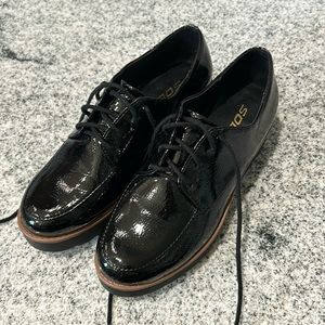 Black platform shoes size 7